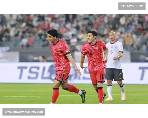 东亚杯中国男足0比3不敌韩国 防守失误与战术问题凸显 东亚杯中国男足0比3不敌韩国 防守失误与战术问题凸显